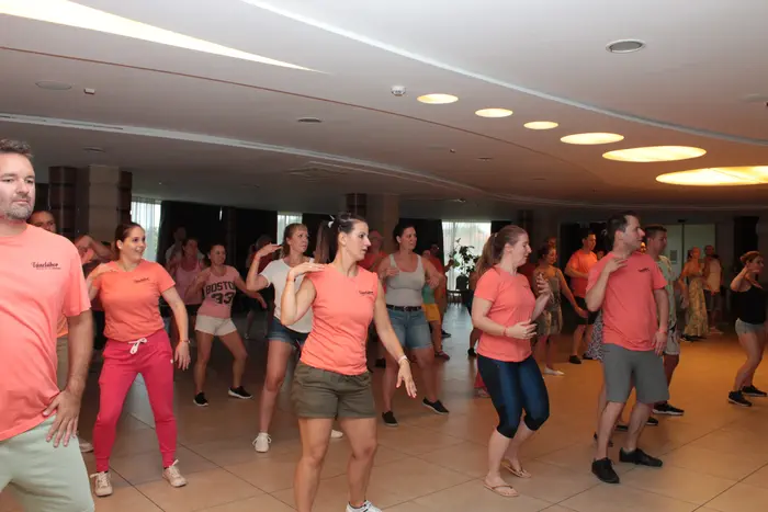 galeria-csoportos-salsa-ora Csoportos salsa óra