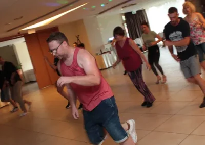 Salsa óra a nyári táborban